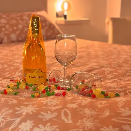 La Vie Est Belle Apartment